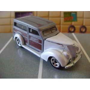1937 Ford Woodie