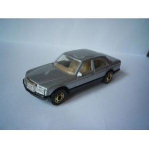 Mercedes 380 SEL