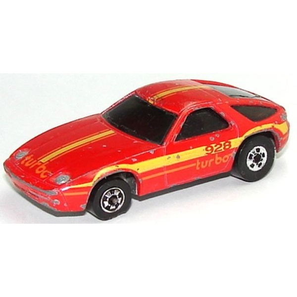 Porsche 928