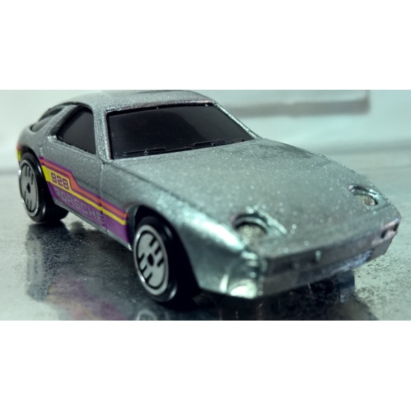 Porsche 928