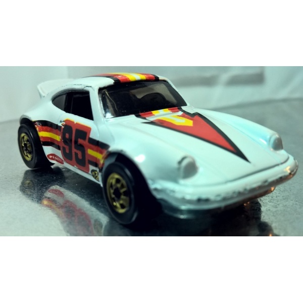 Porsche P-911