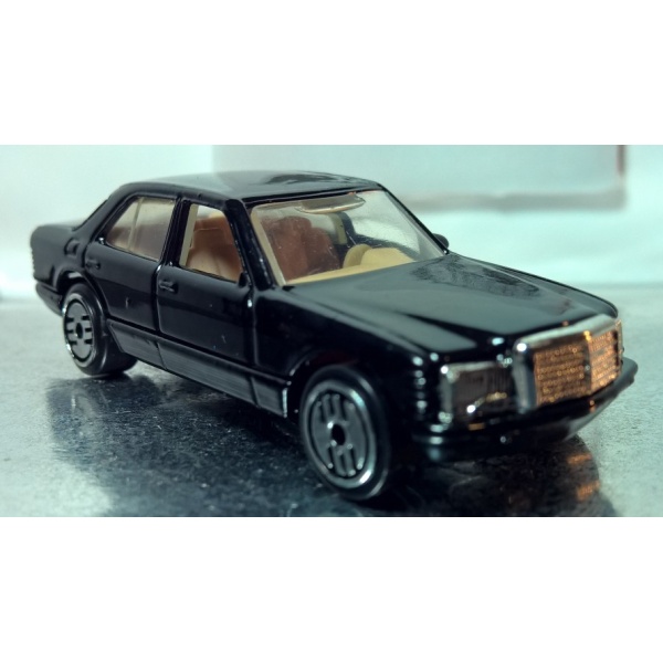 Mercedes 380 SEL