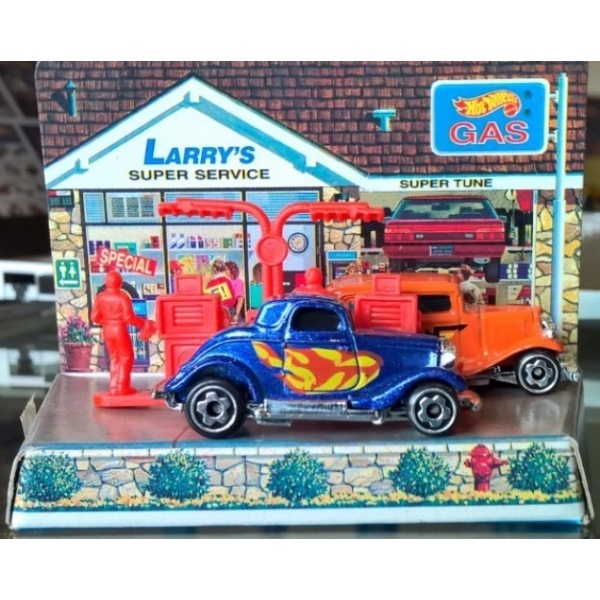Mini Race 'N Show - Gas Station