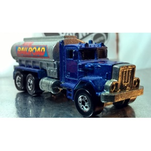 Peterbilt Tank Truck
