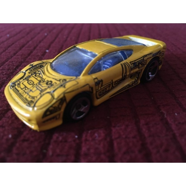 Jaguar XJ 220