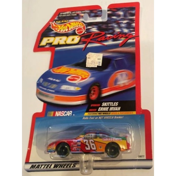 #44 Pontiac Grand Prix - 1:24 Scale
