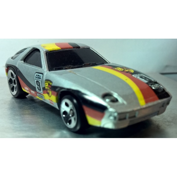 Porsche P-911