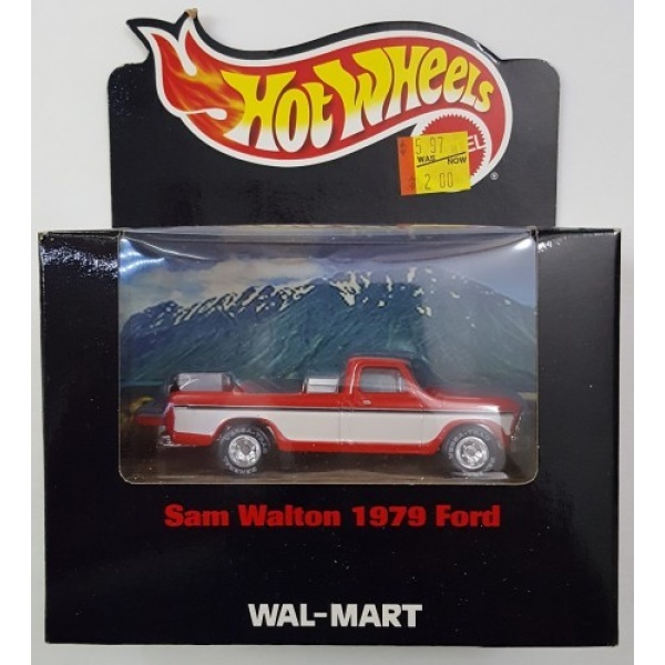 Action Figure - Dark Man Waiving Checkered Flag