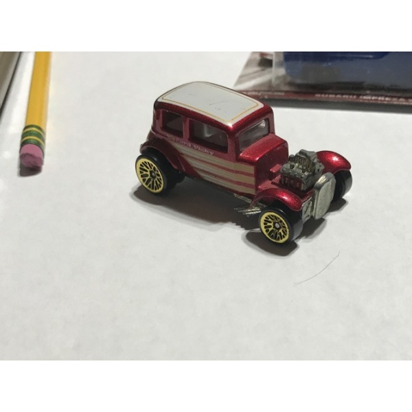 '32 Ford Vicky