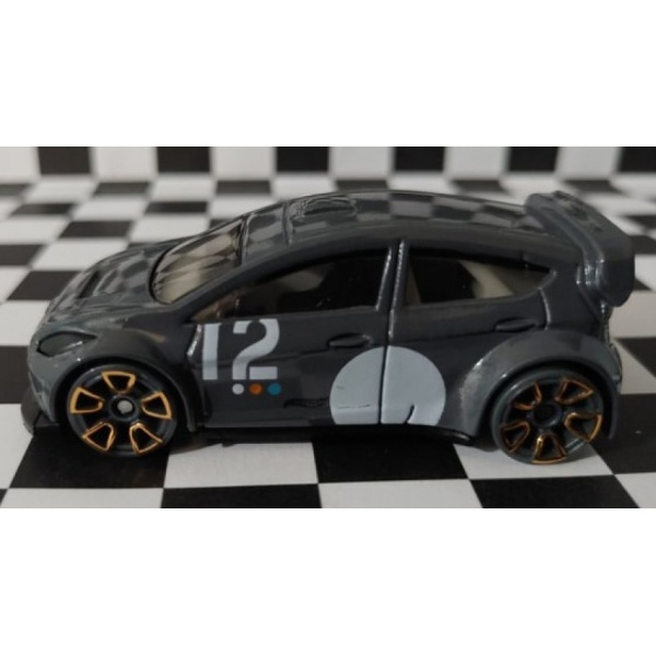 12 Ford Fiesta