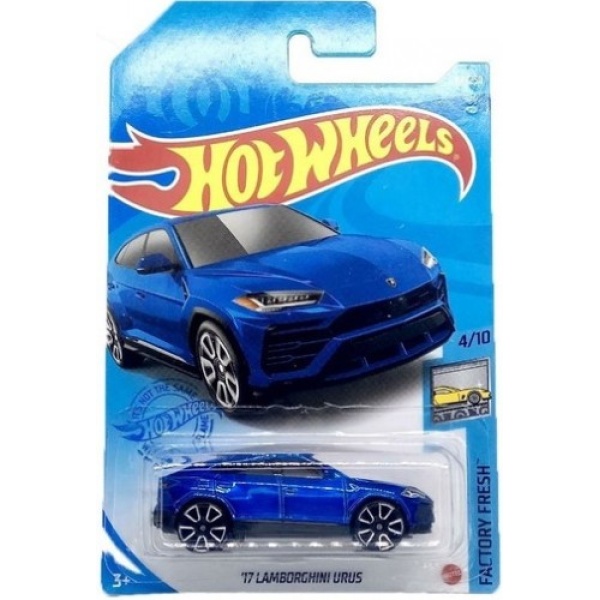 17 Lamborghini Urus