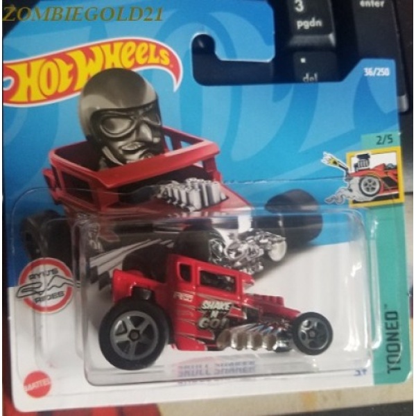 Skull Shaker