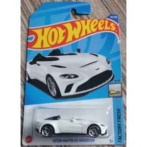 Aston Martin V12 Speedster