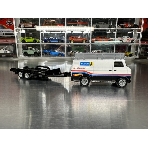 Rally Van