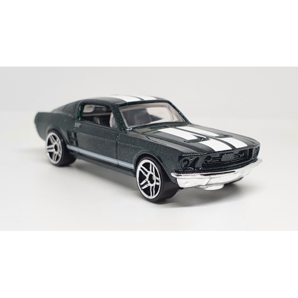 67 Custom Mustang