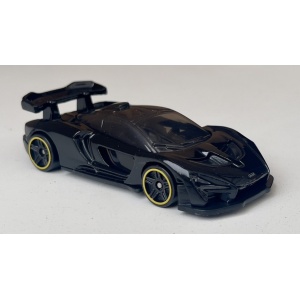 McLaren Senna