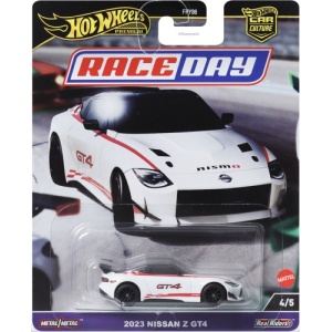 2023 Nissan GT4
