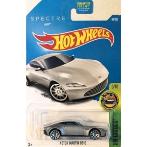 Aston Martin DB10