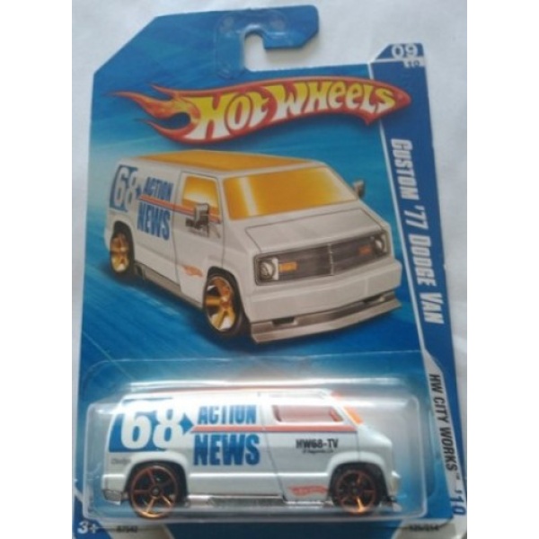 Custom '77 Dodge Van