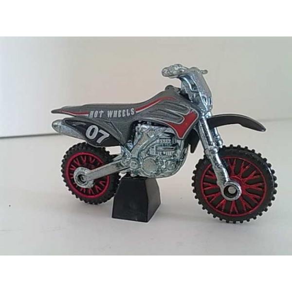 HW450F
