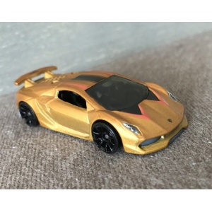 Lamborghini Sesto Elemento